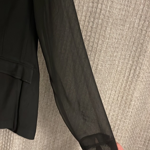 CABi Spring Black Blazer - Picture 2 of 4